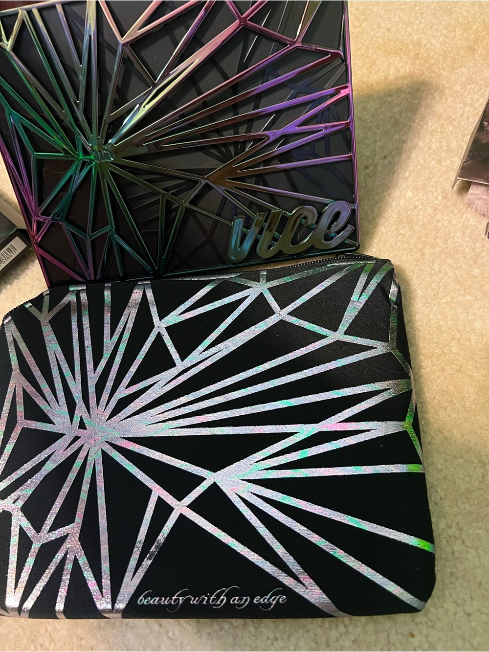 Urban Decay Vice Iridescent Black & Holographic Eyeshadow Palette with Pouch